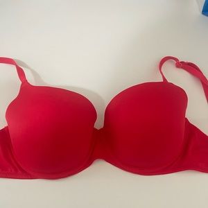 PINK - Victoria secret bra. Size 32D, color- red